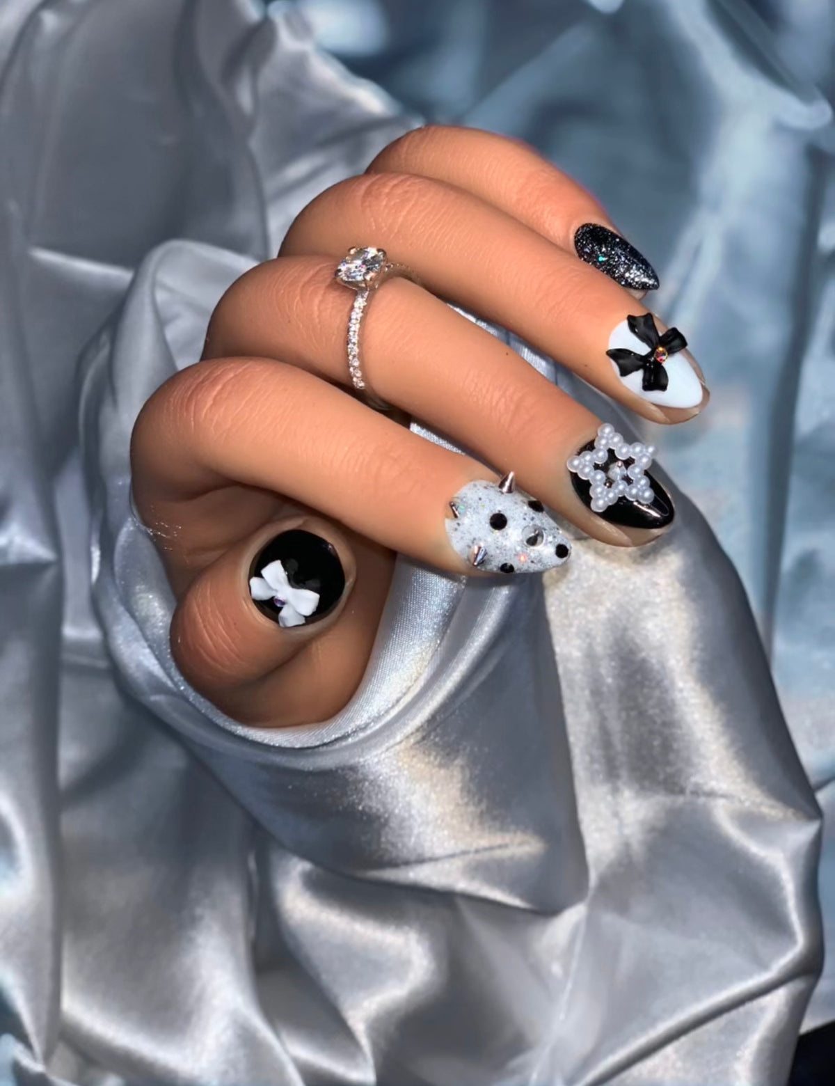 Black & White Bow Luxe Press-On Nails – Pearl & Stud Accent Set