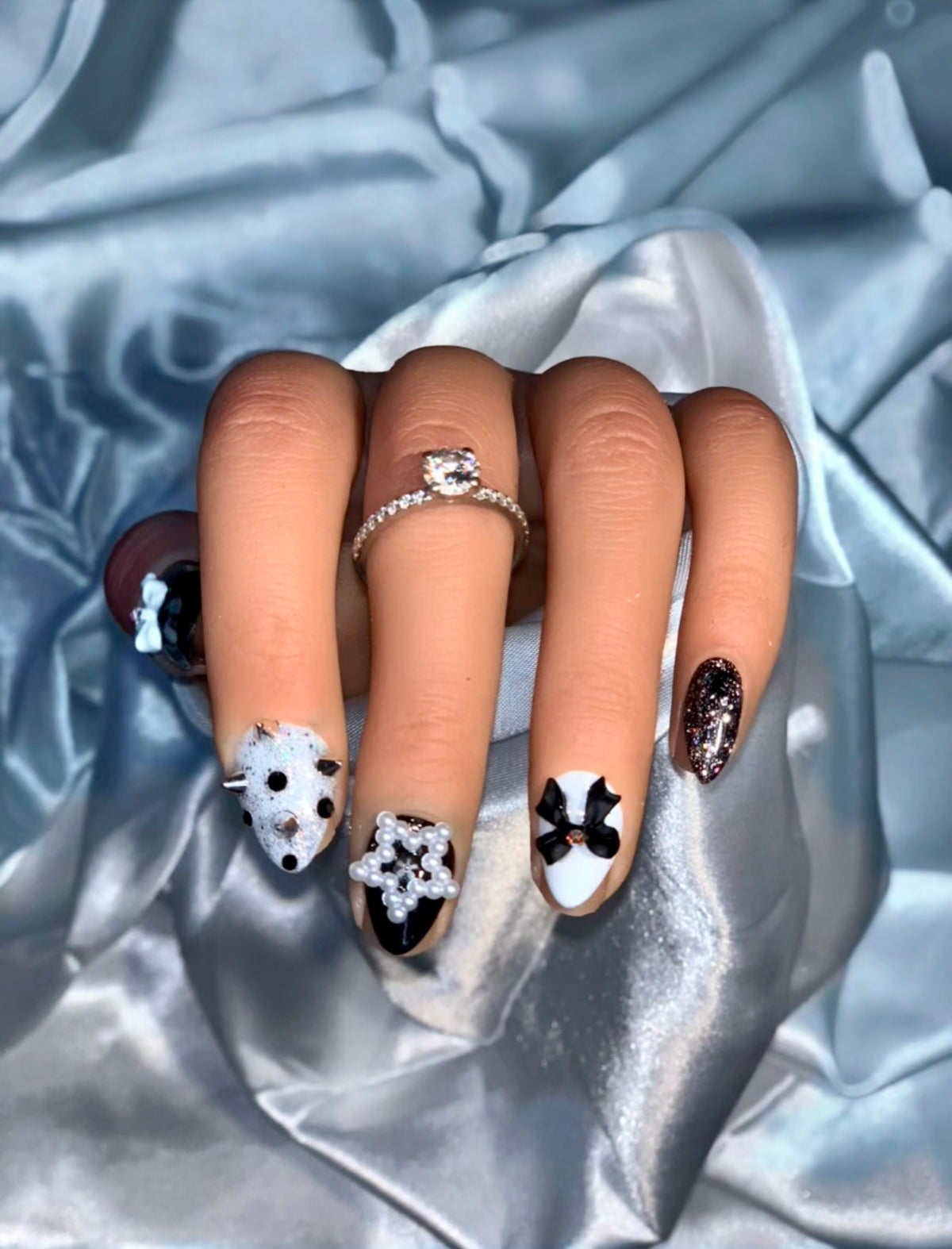 Black & White Bow Luxe Press-On Nails – Pearl & Stud Accent Set