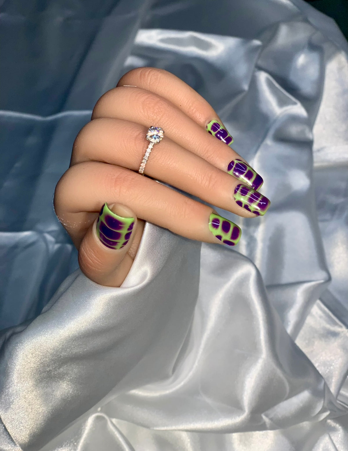 Neon Venom Grid Press-On Nails