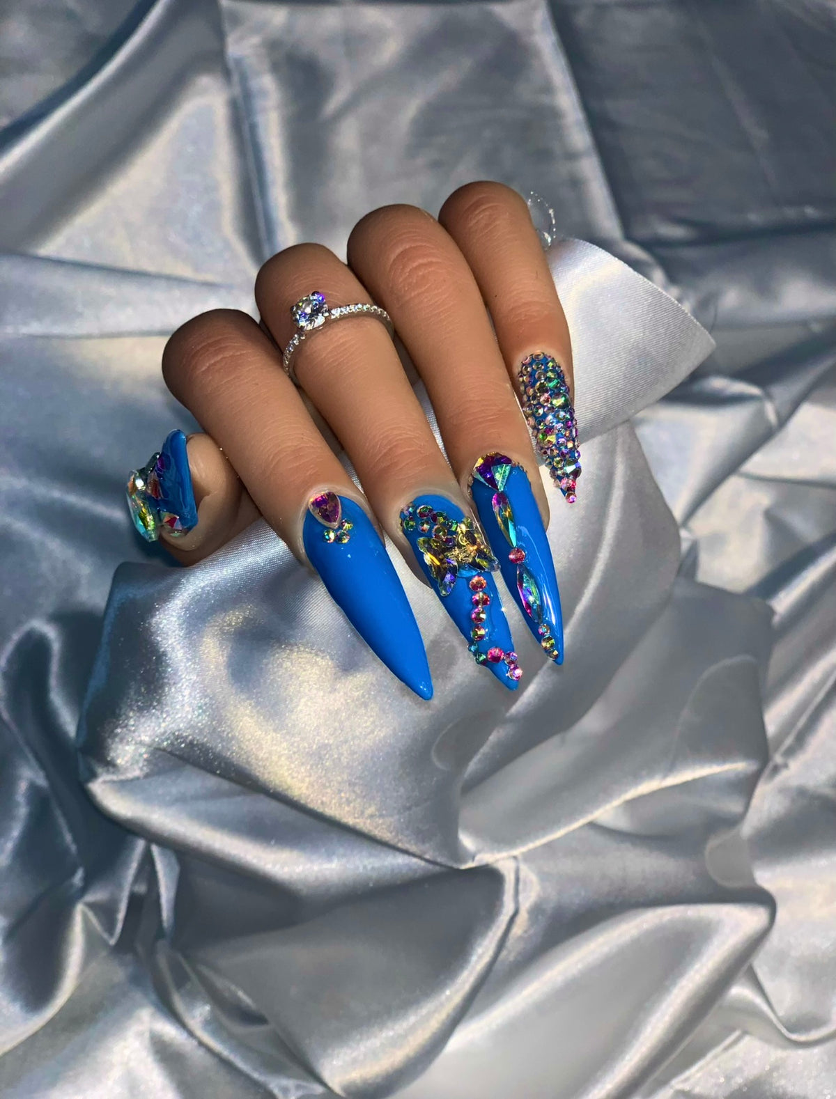Royal Blue Crystal Luxe Press-On Nails – Rhinestone Glam Stiletto Set